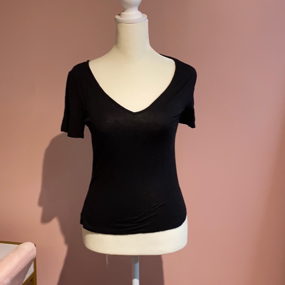 Black v neck t shirt